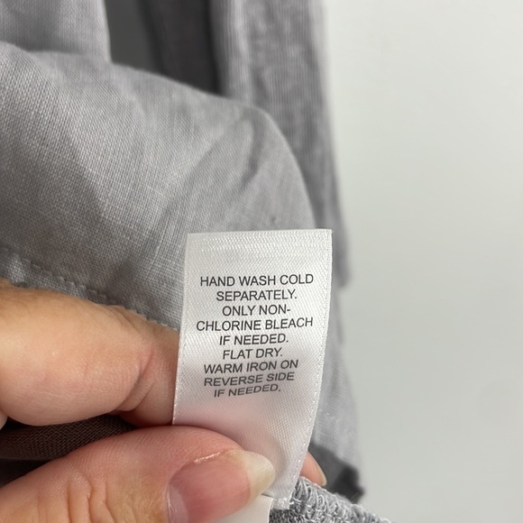 𝅺J. Jill Love Linen 100% Linen Gray Top Sz S - Picture 5 of 6